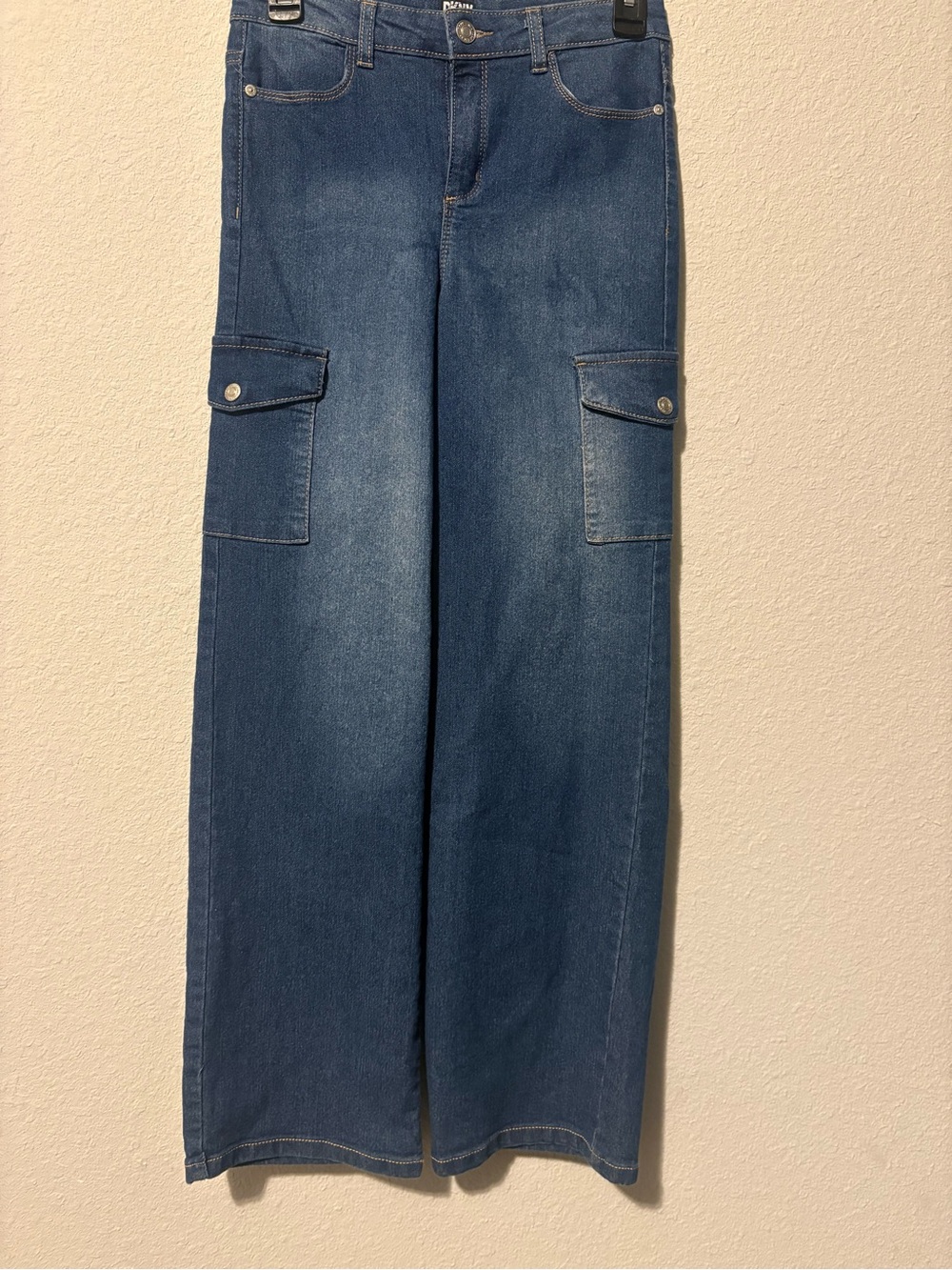 DKNY girls Wide-Leg Cargo Jeans - Blue Denim
